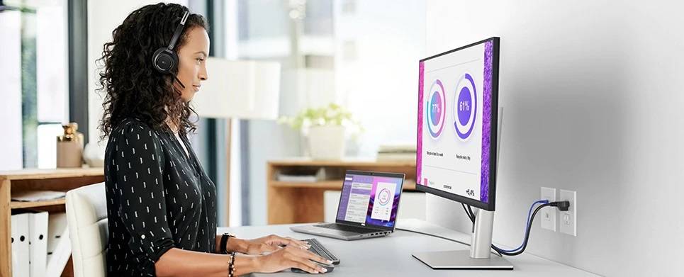 Dell P3222QE 31.5インチ 4K ＋ ハーマンミラー フロー Dell P3222QE 31.5インチ 4K ＋ ハーマンミラー フロー Dell 32