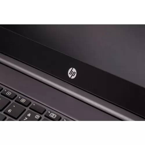 HP ZBook 17 G3 i7-6820HQ 64 260SSD 17