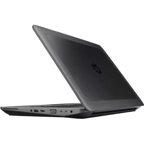 HP ZBook 17 G3 i7-6700HQ/16/260SSD/-/W17