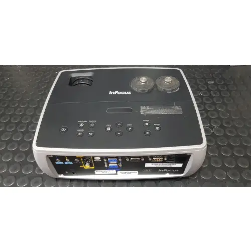 INFOCUS IN2104 DLP VGA S-Video XGA INFOCUS IN2104 DLP VGA S-Video XGA